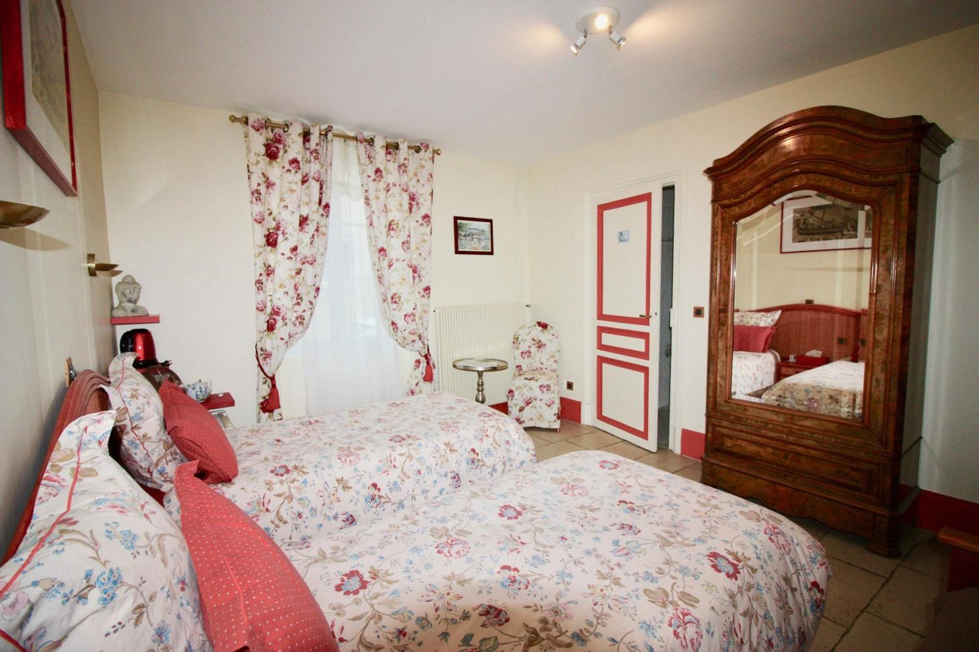 Aggarthi Bed And Breakfast Байо Стая снимка